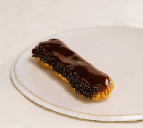 Chocolate eclair